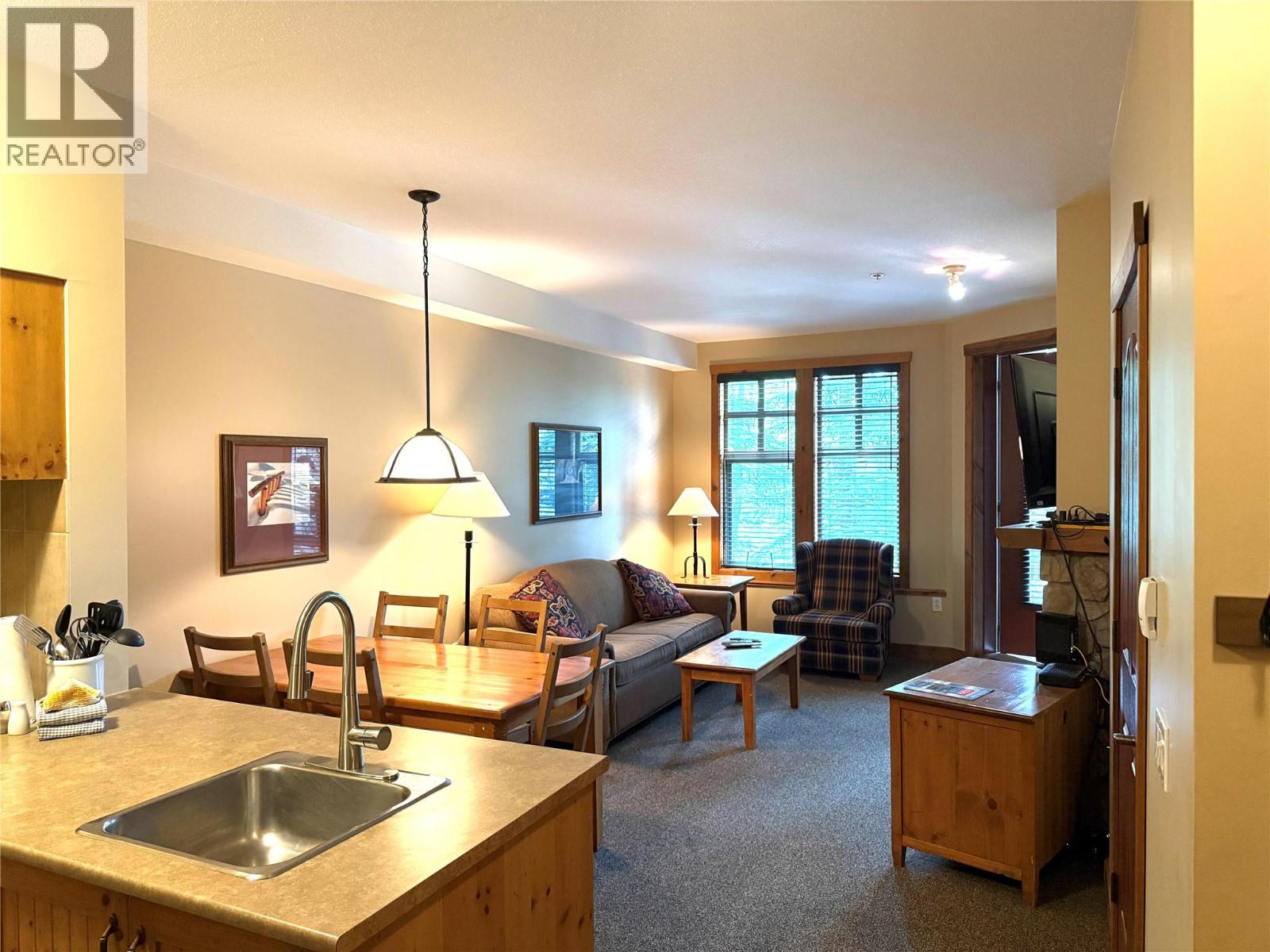2090 Summit Drive Unit# 106, Panorama, British Columbia  V0A 1T0 - Photo 4 - 10396788