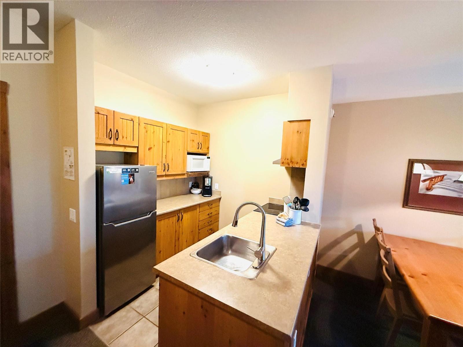 2090 Summit Drive Unit# 106, Panorama, British Columbia  V0A 1T0 - Photo 5 - 10396788