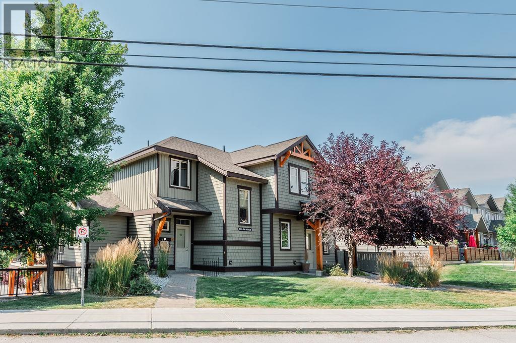 906 6TH Avenue Unit# 1, Invermere, British Columbia