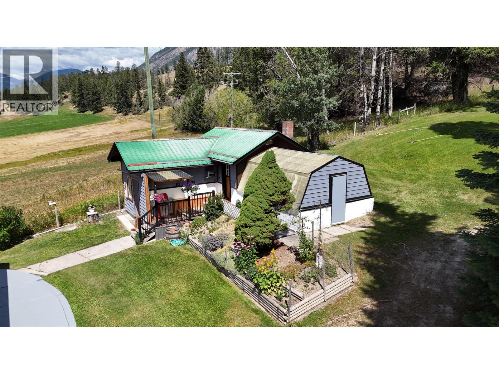 5564/5574 Highway 95 Highway, Edgewater, British Columbia  V0A 1E0 - Photo 36 - 10396914
