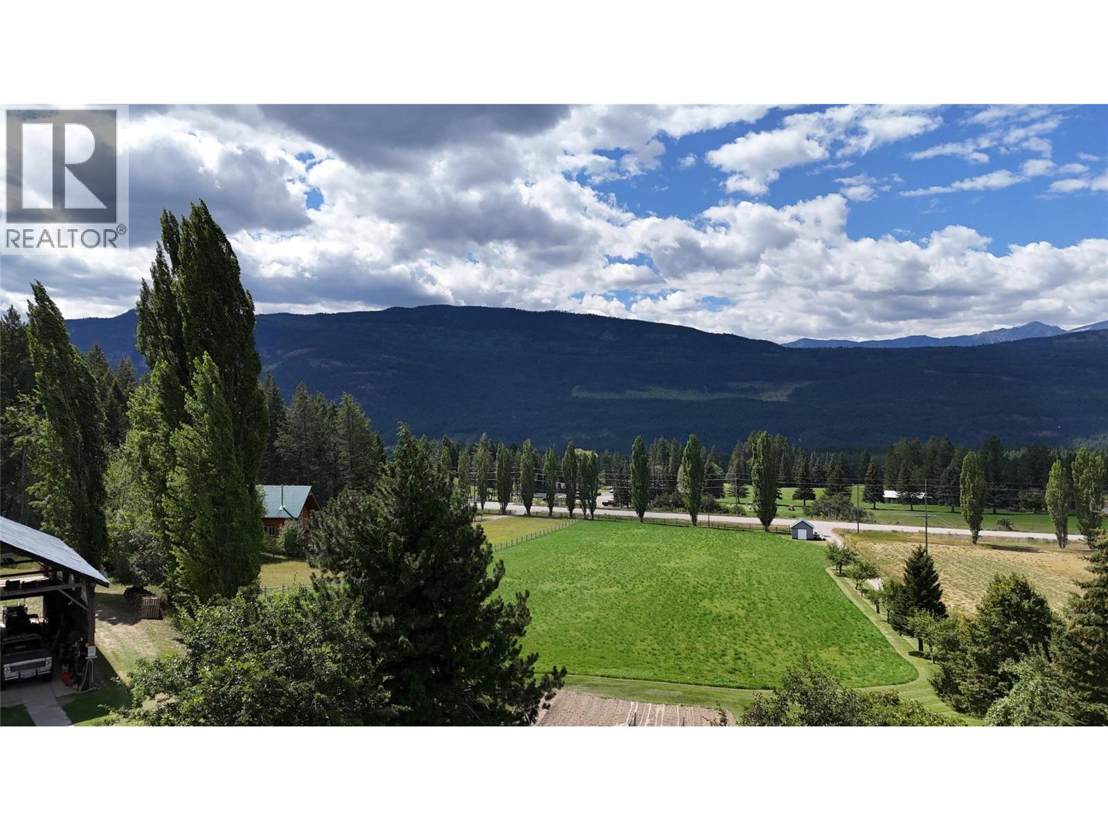 5564/5574 Highway 95 Highway, Edgewater, British Columbia  V0A 1E0 - Photo 38 - 10396914