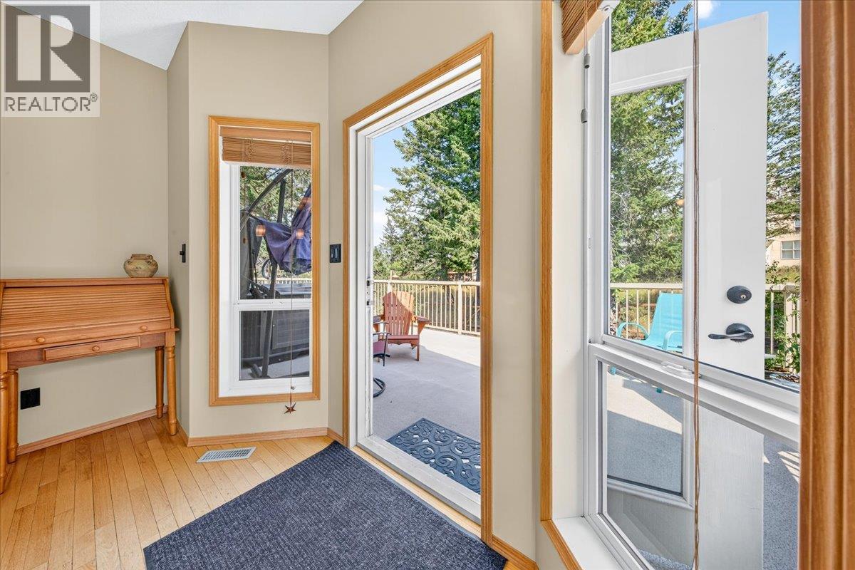 794 Westridge Drive, Invermere, British Columbia  V0A 1K4 - Photo 13 - 10397047