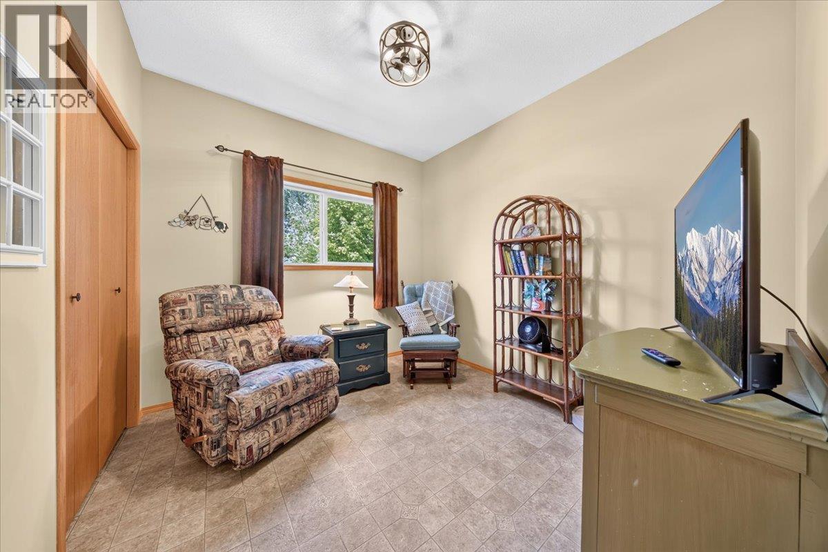 794 Westridge Drive, Invermere, British Columbia  V0A 1K4 - Photo 17 - 10397047
