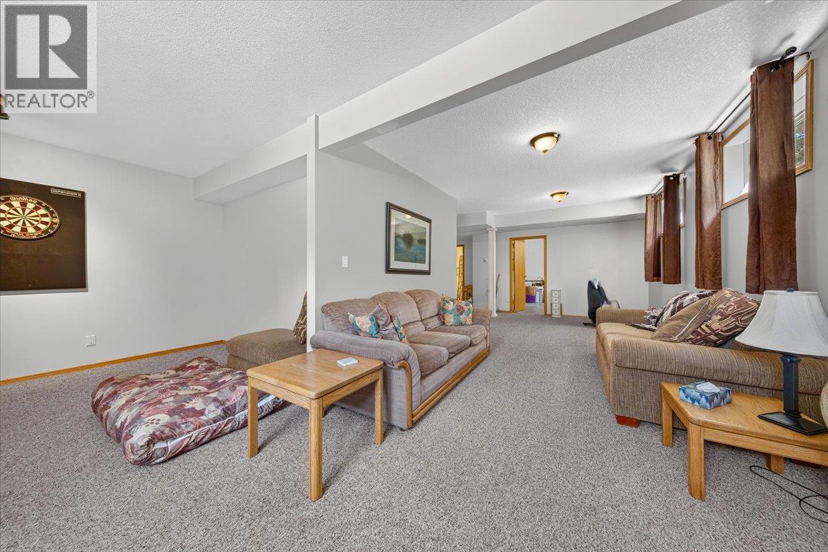 794 Westridge Drive, Invermere, British Columbia  V0A 1K4 - Photo 24 - 10397047