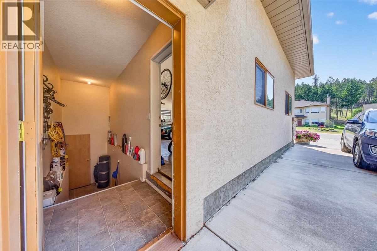 794 Westridge Drive, Invermere, British Columbia  V0A 1K4 - Photo 34 - 10397047