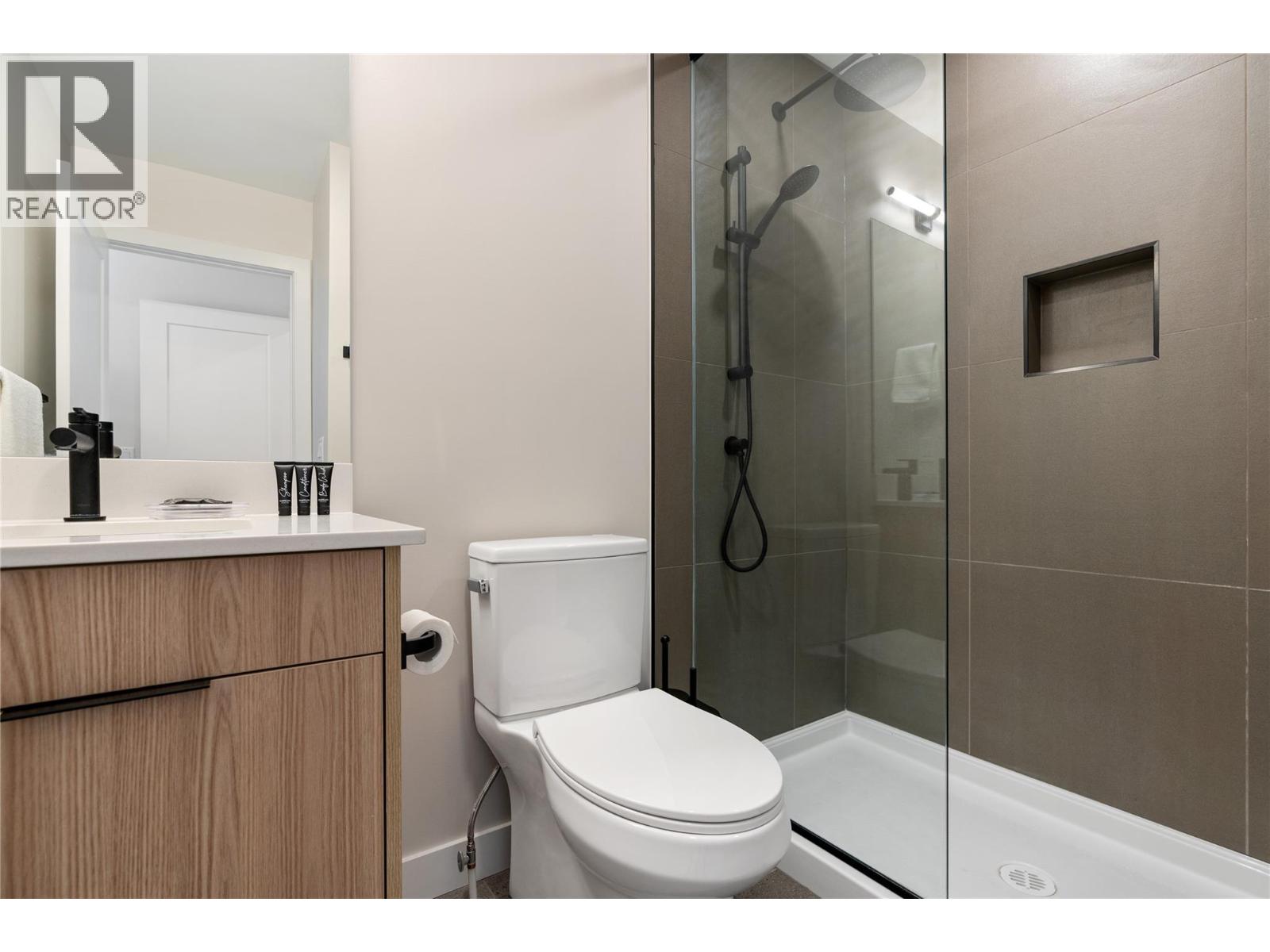 2116 Panorama Drive Unit# 403, Panorama, British Columbia  V0A 1T0 - Photo 29 - 10397278