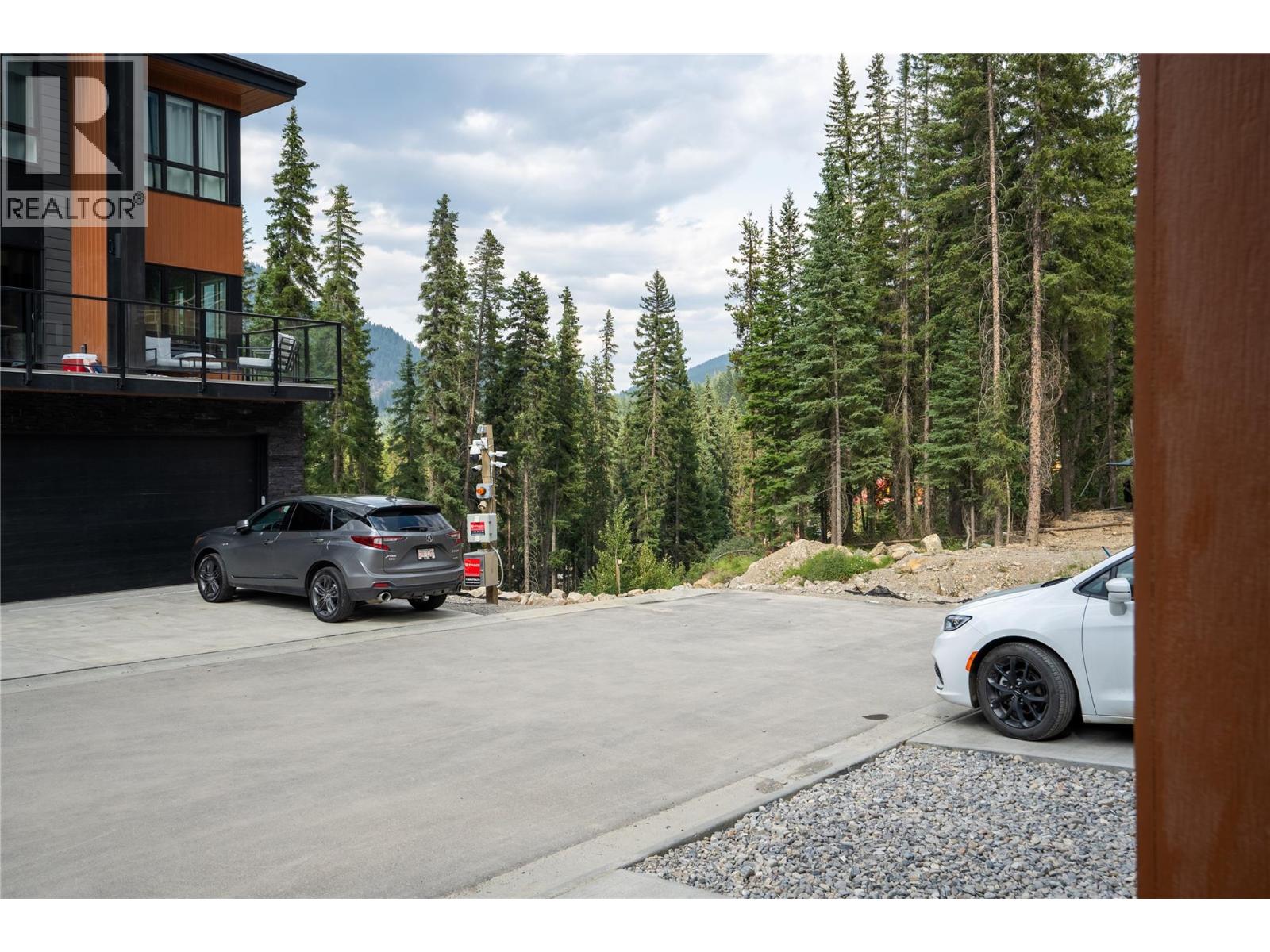 2116 Panorama Drive Unit# 403, Panorama, British Columbia  V0A 1T0 - Photo 4 - 10397278