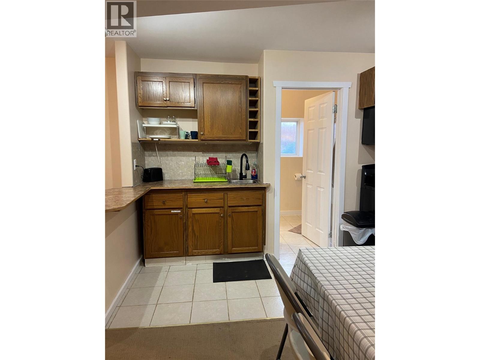 916 13 Street S, Golden, British Columbia  V0A 1H0 - Photo 16 - 10397222