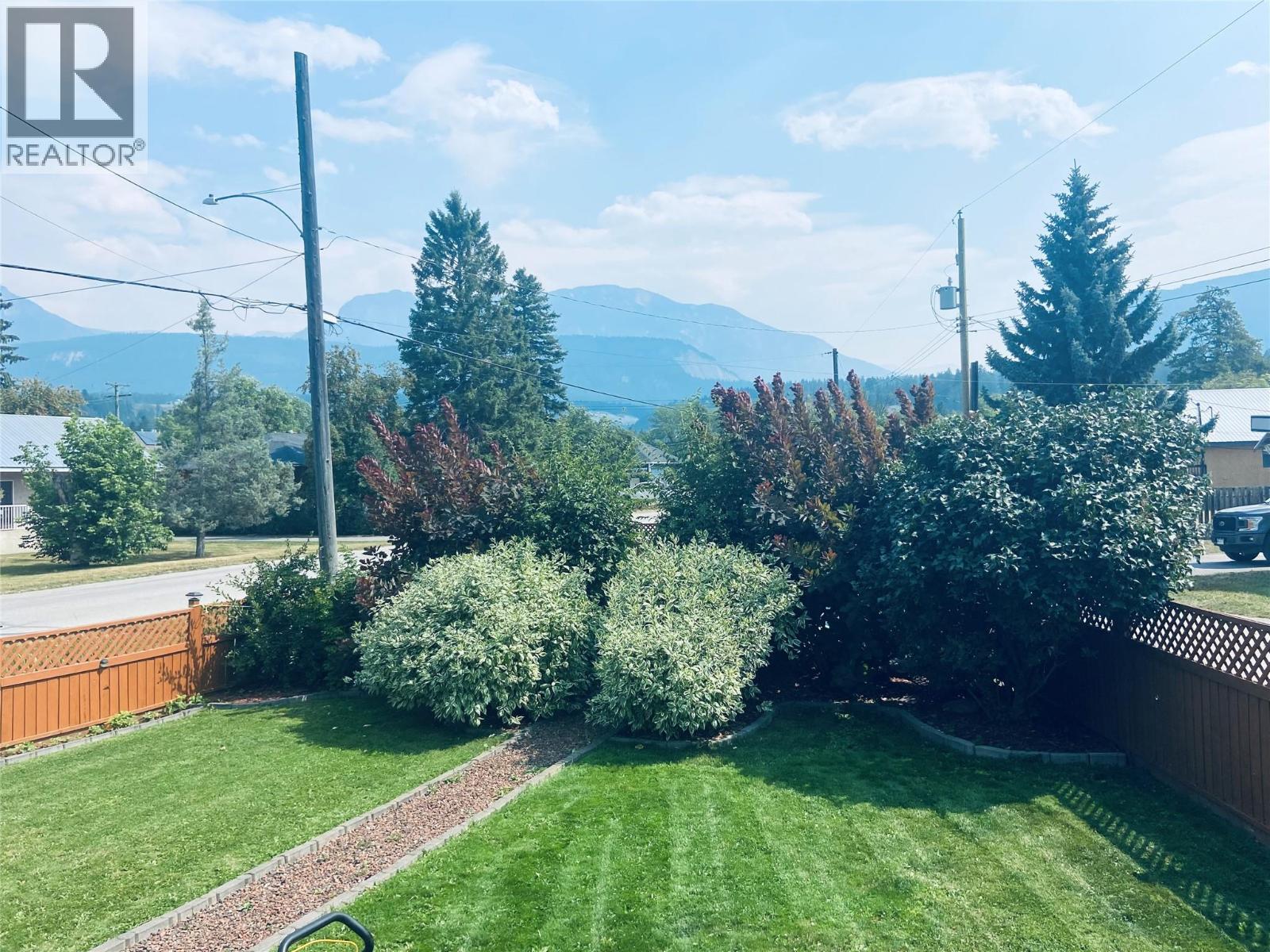 916 13 Street S, Golden, British Columbia  V0A 1H0 - Photo 22 - 10397222