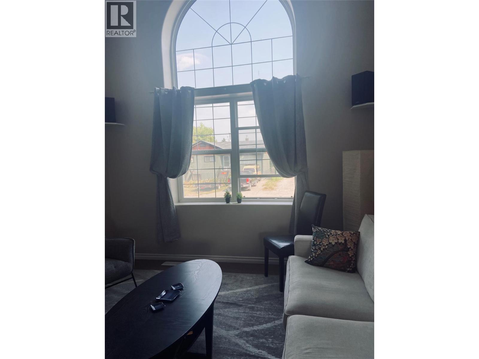 916 13 Street S, Golden, British Columbia  V0A 1H0 - Photo 3 - 10397222