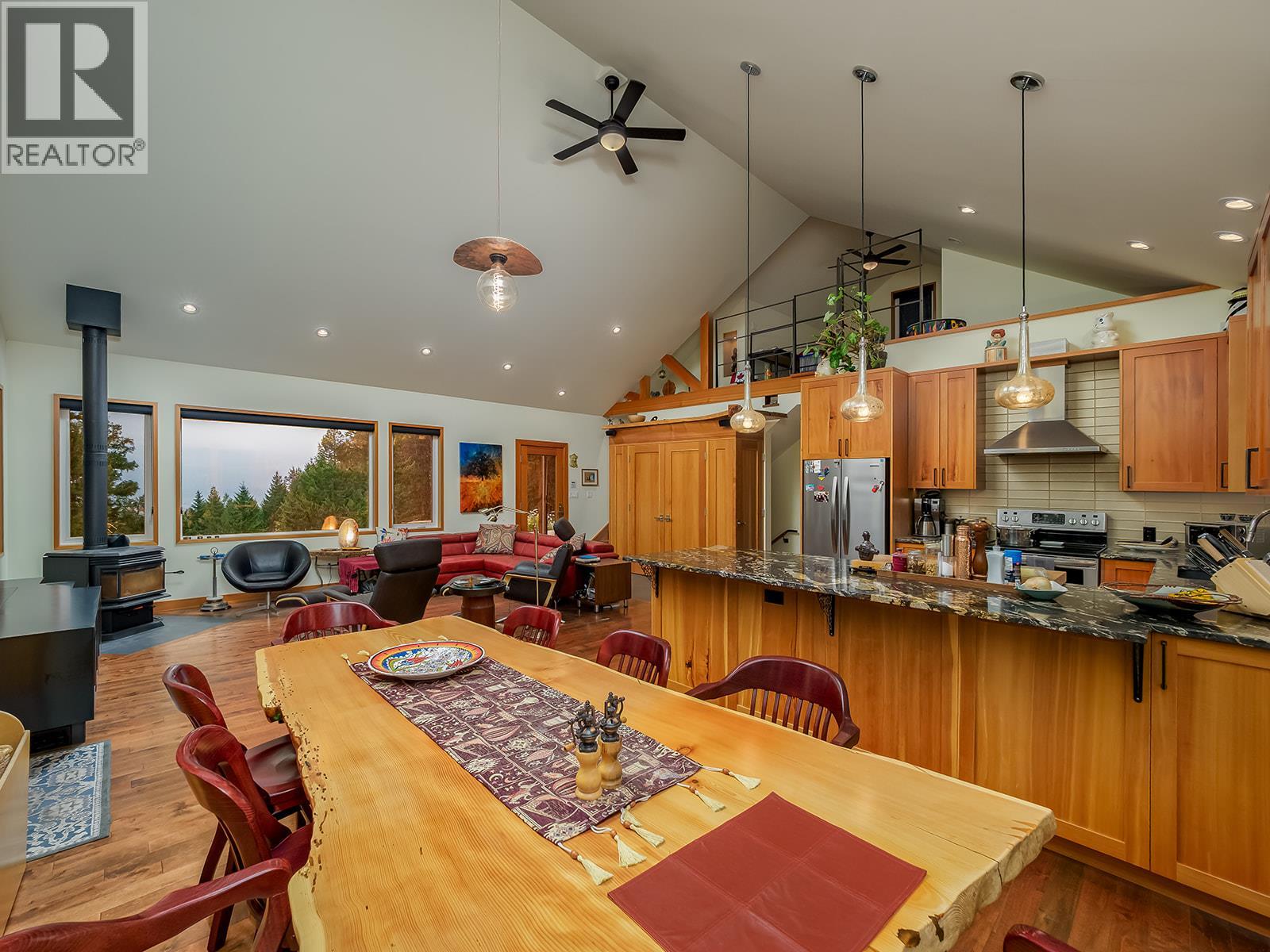 2023 Mcmurdo Road, Golden, British Columbia  V0A 1H4 - Photo 13 - 10397495