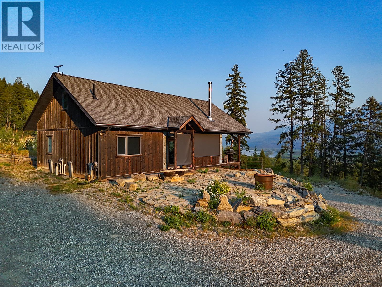 2023 Mcmurdo Road, Golden, British Columbia  V0A 1H4 - Photo 26 - 10397495