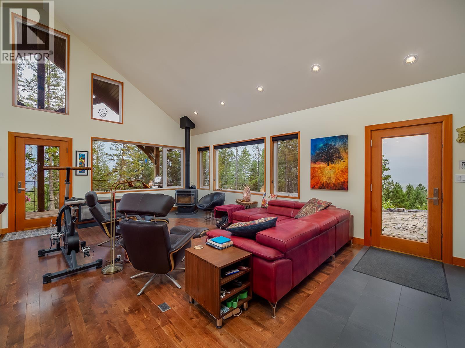 2023 Mcmurdo Road, Golden, British Columbia  V0A 1H4 - Photo 5 - 10397495