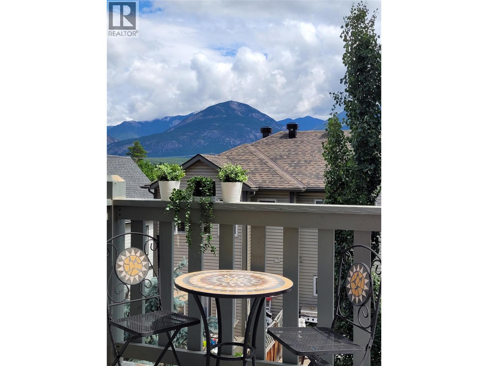 619 10th Avenue, Invermere, British Columbia  V0A 1K0 - Photo 2 - 10397627