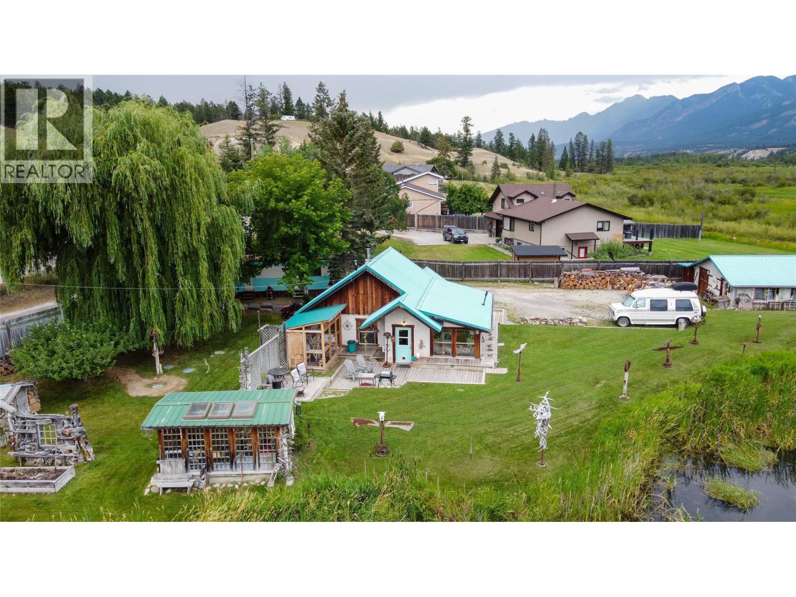 9498 Westside Road, Invermere, British Columbia  V0A 1K5 - Photo 16 - 10397616