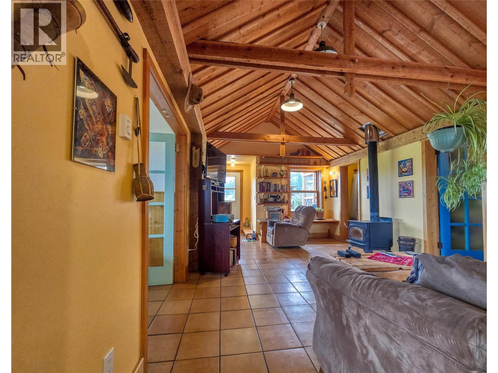 9498 Westside Road, Invermere, British Columbia  V0A 1K5 - Photo 27 - 10397616