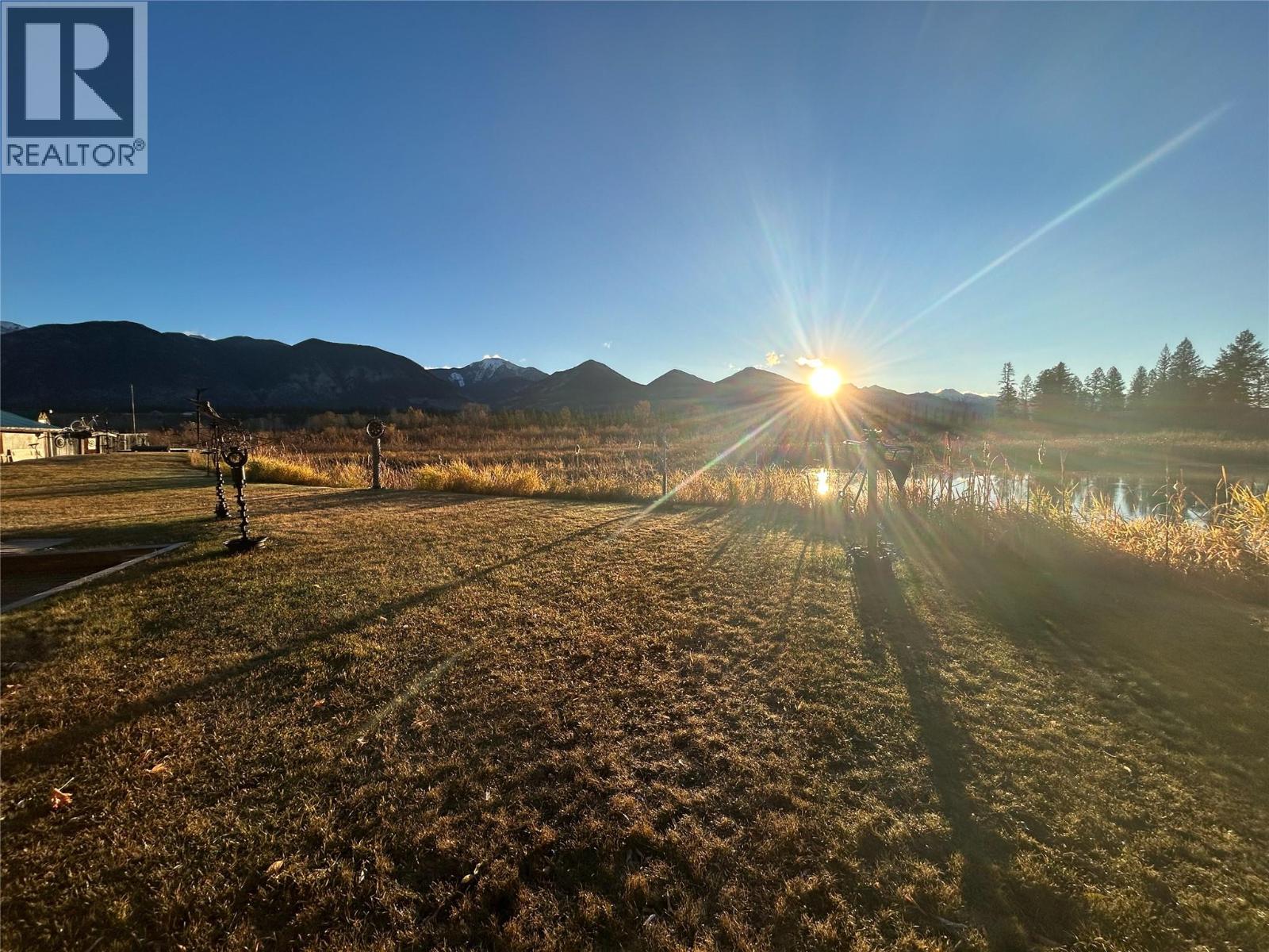 9498 Westside Road, Invermere, British Columbia  V0A 1K5 - Photo 6 - 10397616