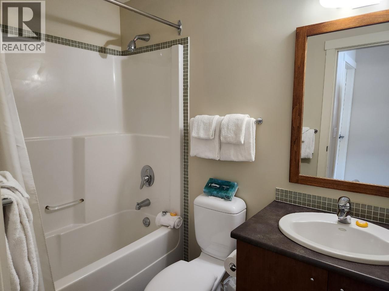 2049 Summit Drive Unit# 114c, Panorama, British Columbia  V0A 1T0 - Photo 10 - 10397925