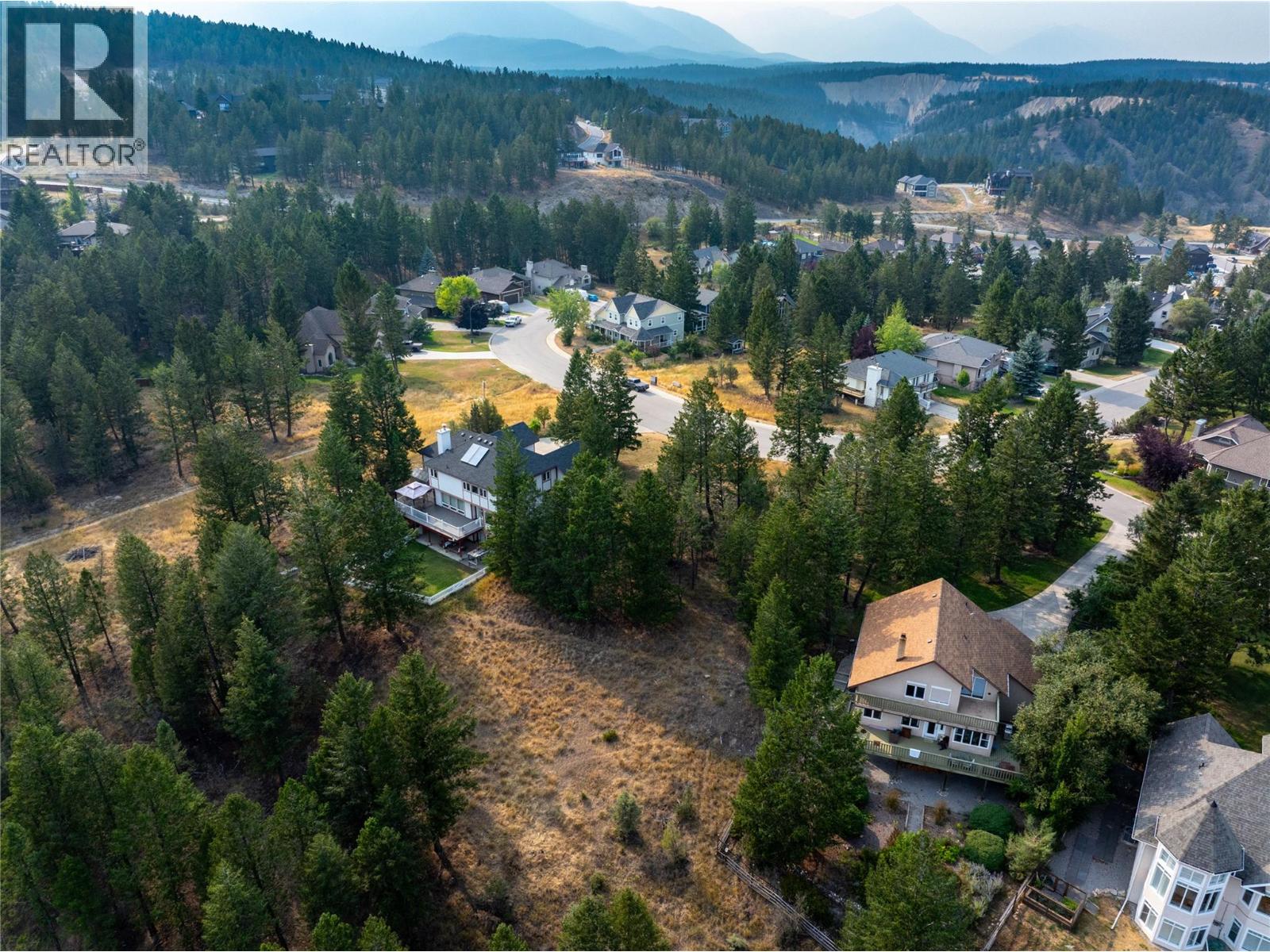 409 Westridge Drive, Invermere, British Columbia  V0A 1K4 - Photo 2 - 10397655