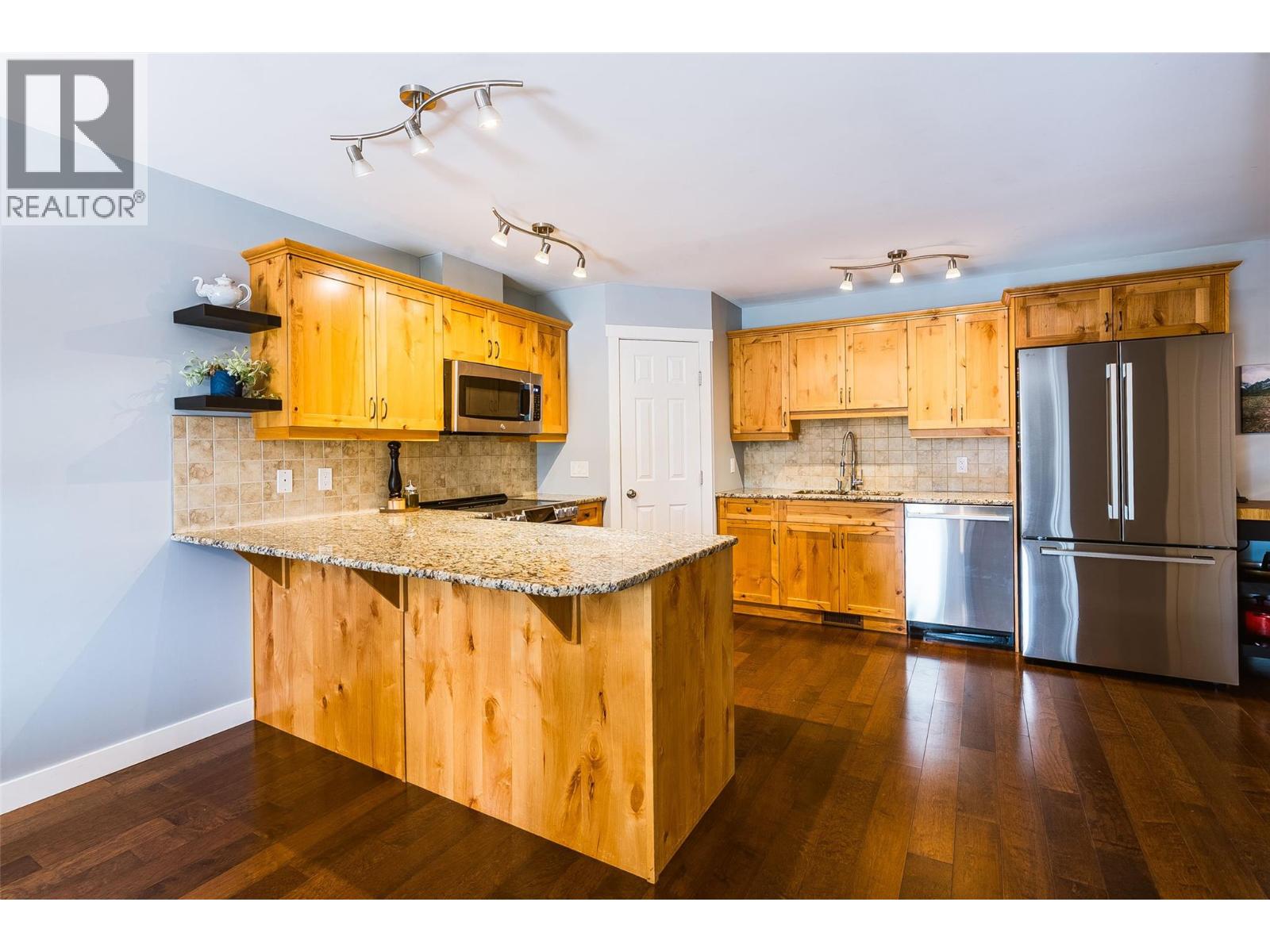 989 Swansea View Road Unit# 3, Windermere, British Columbia  V0A 1K3 - Photo 3 - 10397966