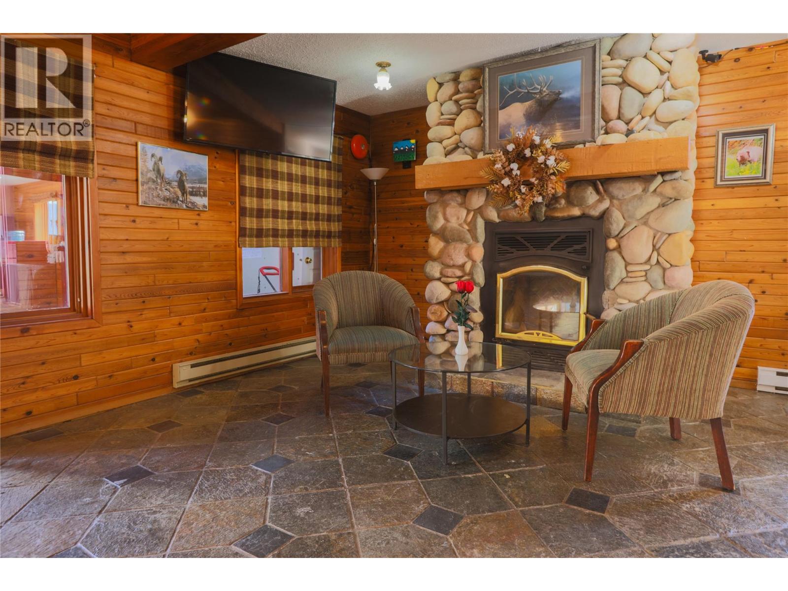 5063 Madsen Road, Radium Hot Springs, British Columbia  V0A 1M0 - Photo 12 - 10397861