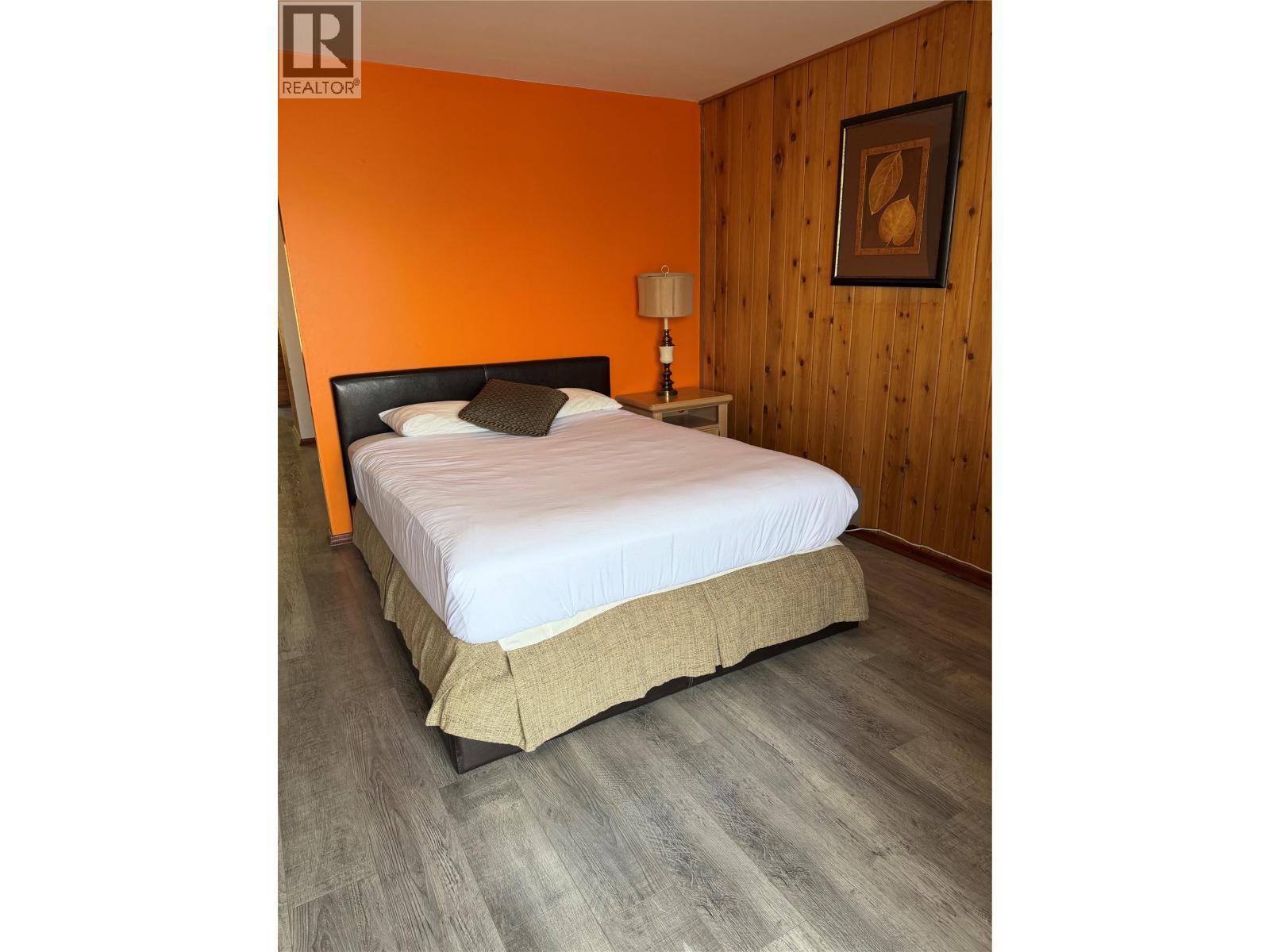 5067 Madsen Road, Radium Hot Springs, British Columbia  V0A 1M0 - Photo 4 - 10397659