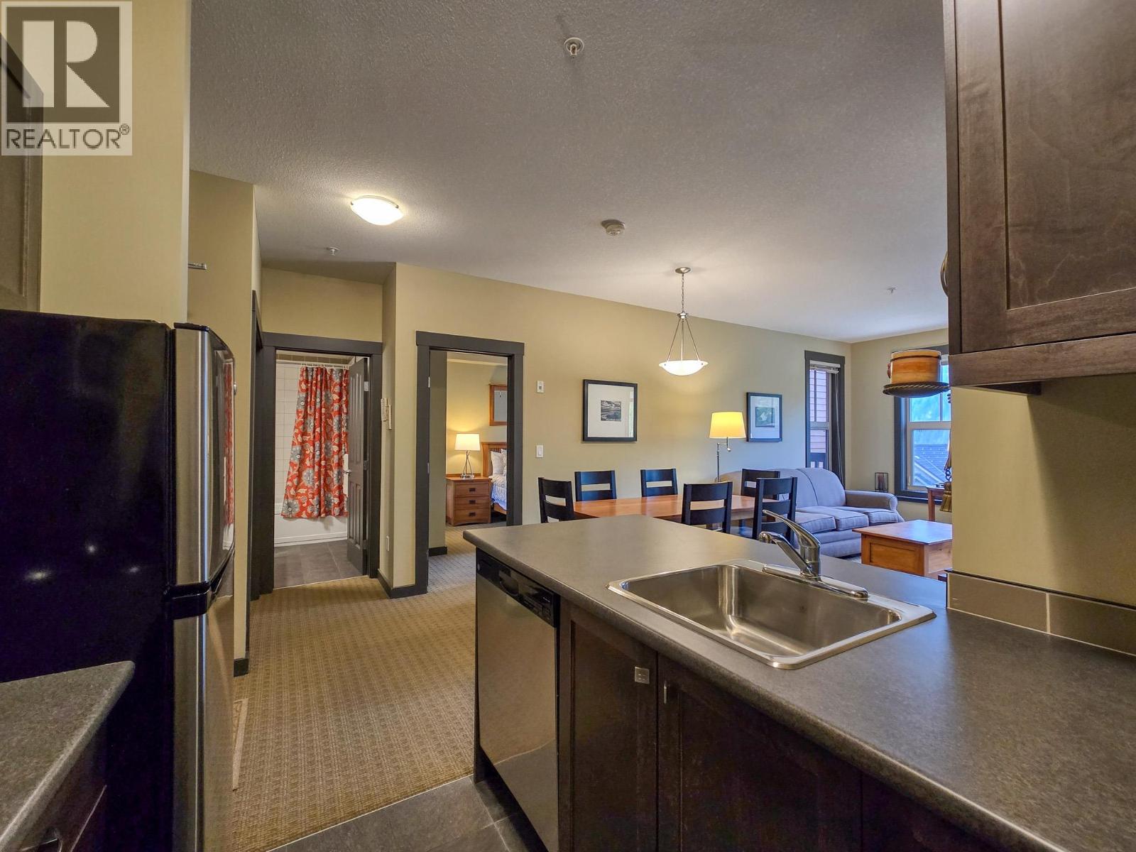 2064 Summit Drive Unit# 104, Panorama, British Columbia  V0A 1T0 - Photo 17 - 10398224