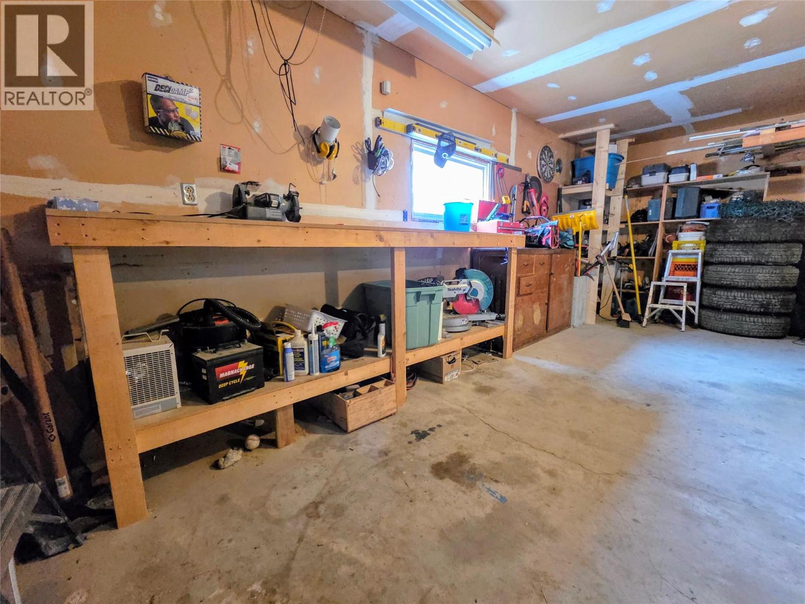 1313 13th Avenue, Invermere, British Columbia  V0A 1K4 - Photo 11 - 10398112