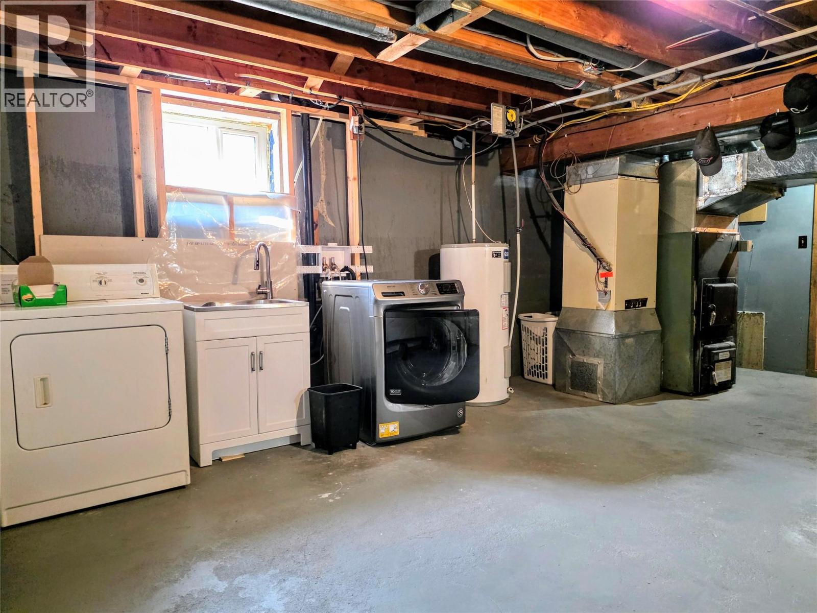 1313 13th Avenue, Invermere, British Columbia  V0A 1K4 - Photo 34 - 10398112