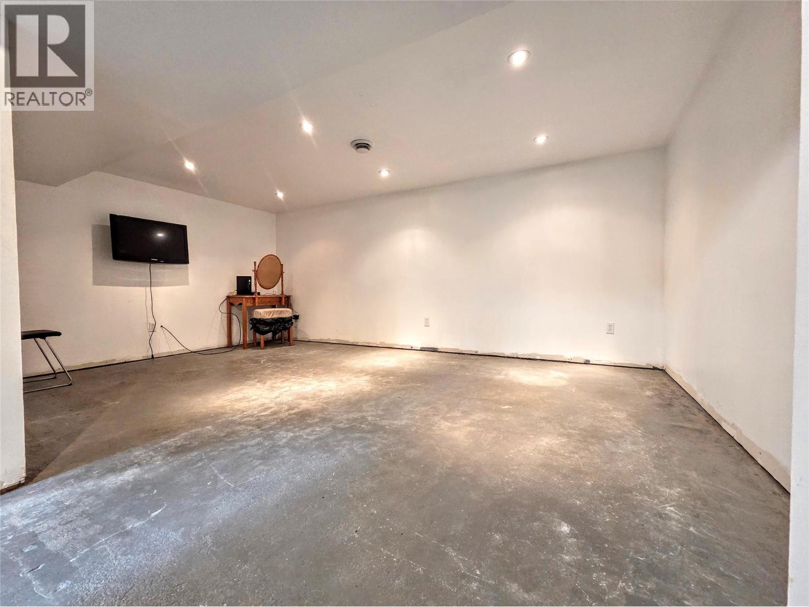 1313 13th Avenue, Invermere, British Columbia  V0A 1K4 - Photo 38 - 10398112