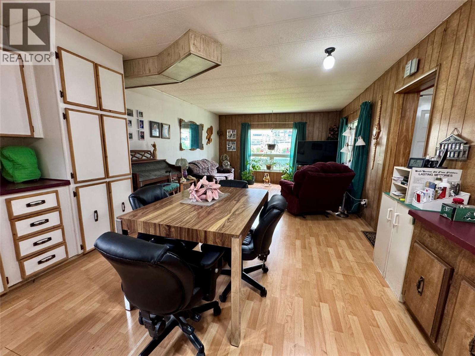4784 Selkirk Avenue, Edgewater, British Columbia  V0A 1E0 - Photo 12 - 10398338