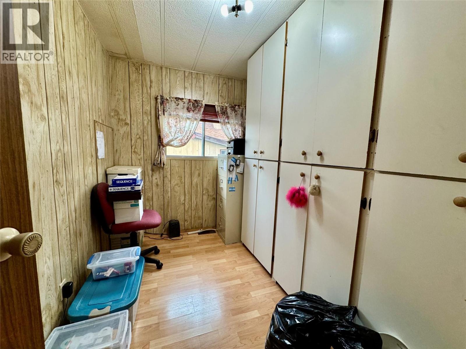 4784 Selkirk Avenue, Edgewater, British Columbia  V0A 1E0 - Photo 19 - 10398338