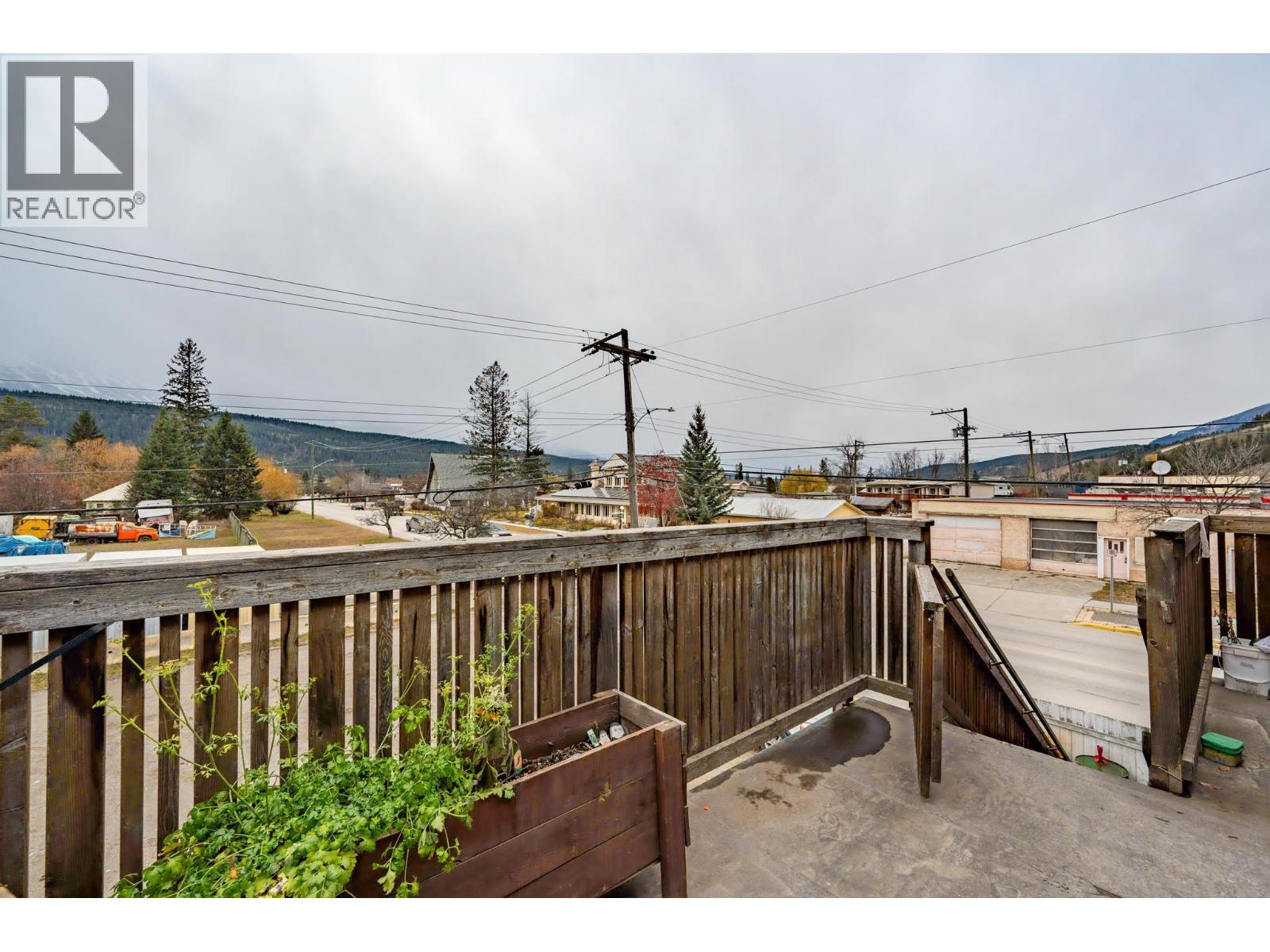 901 10th  S Avenue, Golden, British Columbia  V0A 1H0 - Photo 93 - 10397274