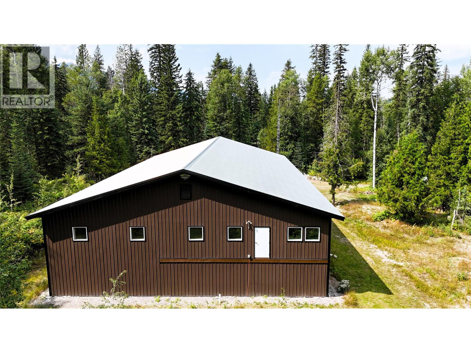 2434 Kettleston Road, Golden, British Columbia  V0A 1H1 - Photo 19 - 10398165