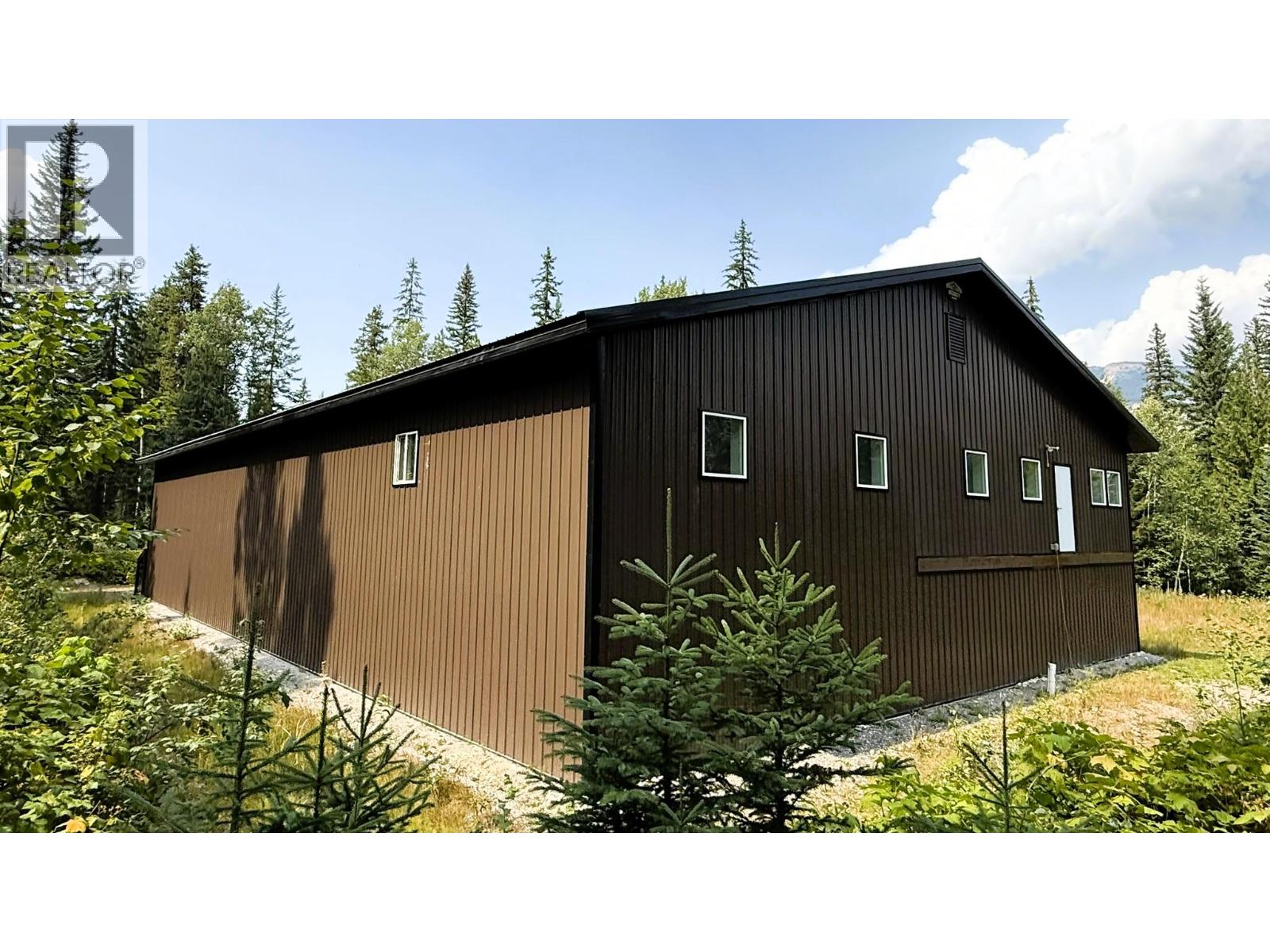 2434 Kettleston Road, Golden, British Columbia  V0A 1H1 - Photo 23 - 10398165