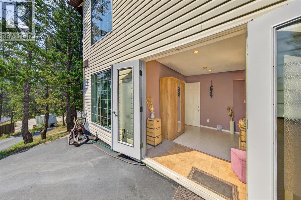 20b Wolf Crescent, Windermere, British Columbia  V0A 1K2 - Photo 21 - 10398446