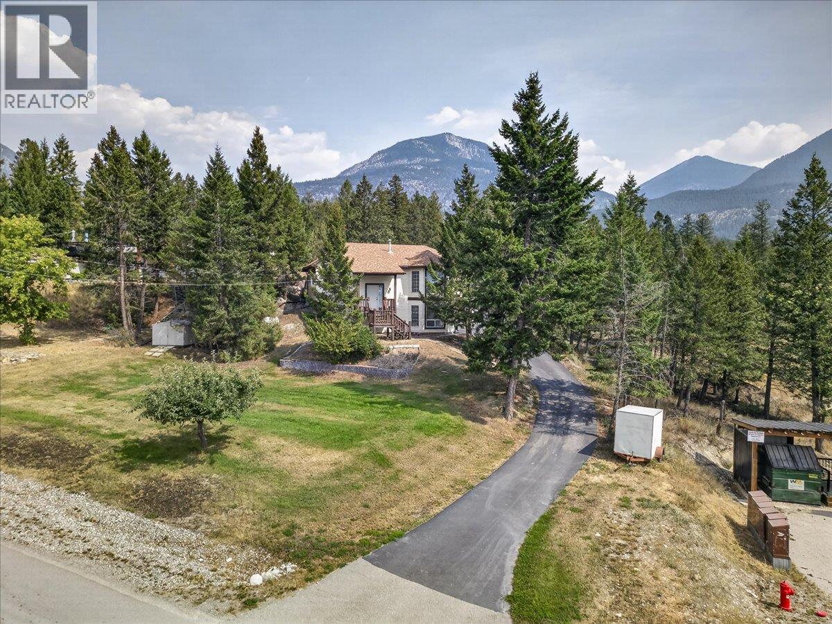 20b Wolf Crescent, Windermere, British Columbia  V0A 1K2 - Photo 42 - 10398446