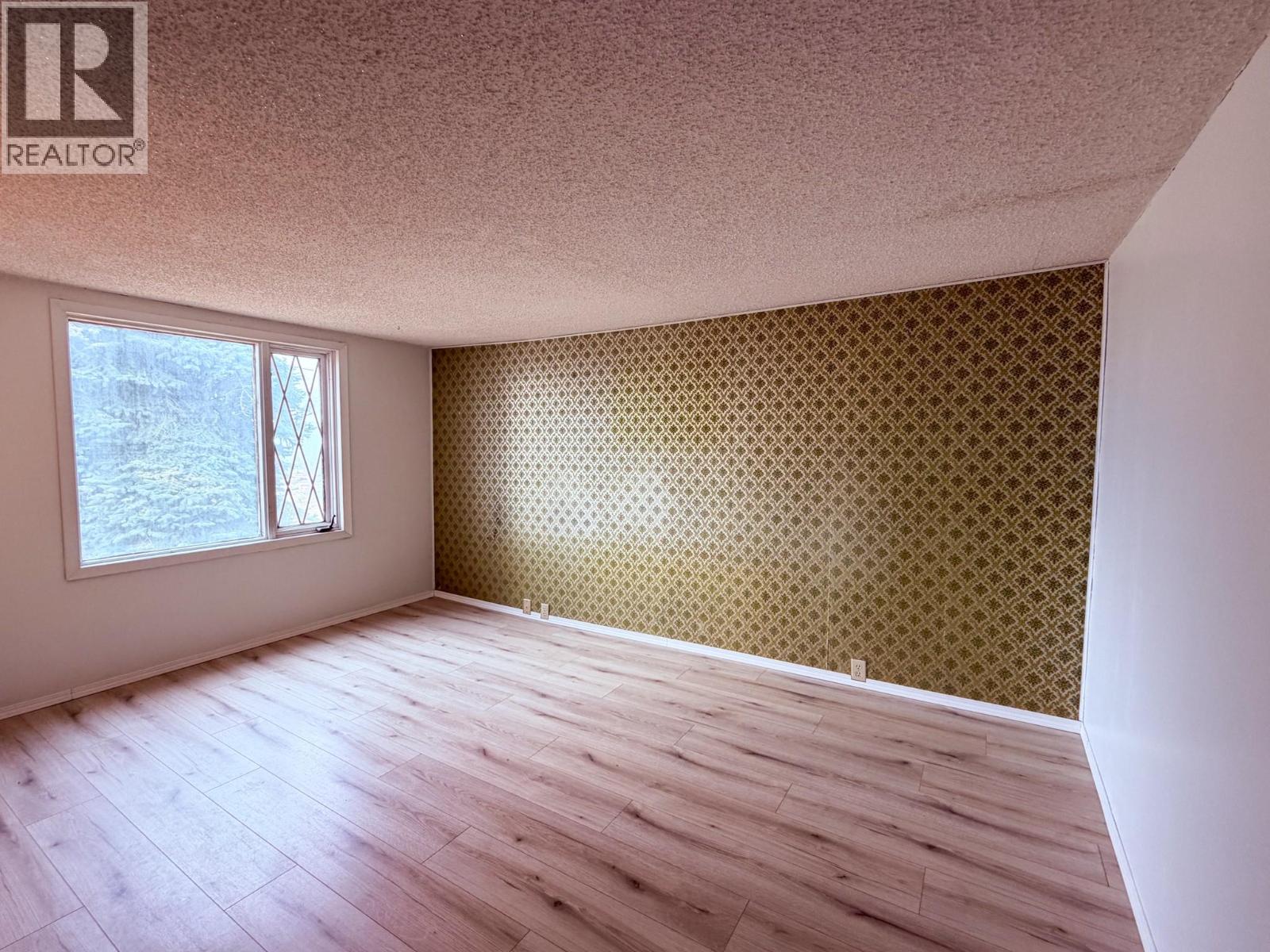 5740 95 Highway, Edgewater, British Columbia  V0A 1E0 - Photo 25 - 10398525