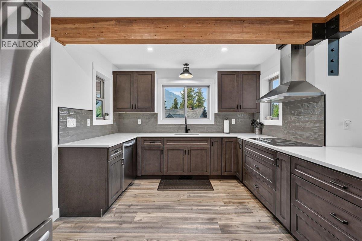 9966 Wildwood Lane, Panorama Mountain, British Columbia  V0A 1T0 - Photo 15 - 10398521