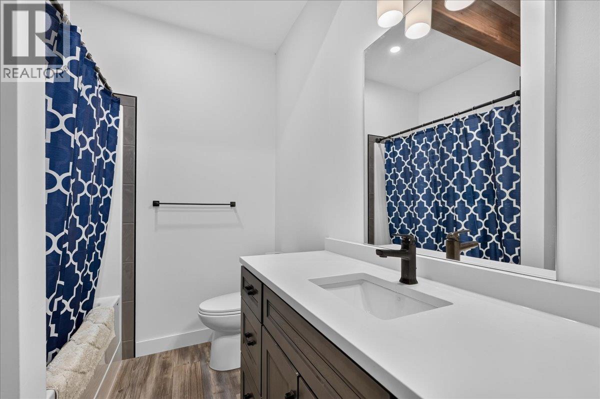 9966 Wildwood Lane, Panorama Mountain, British Columbia  V0A 1T0 - Photo 40 - 10398521