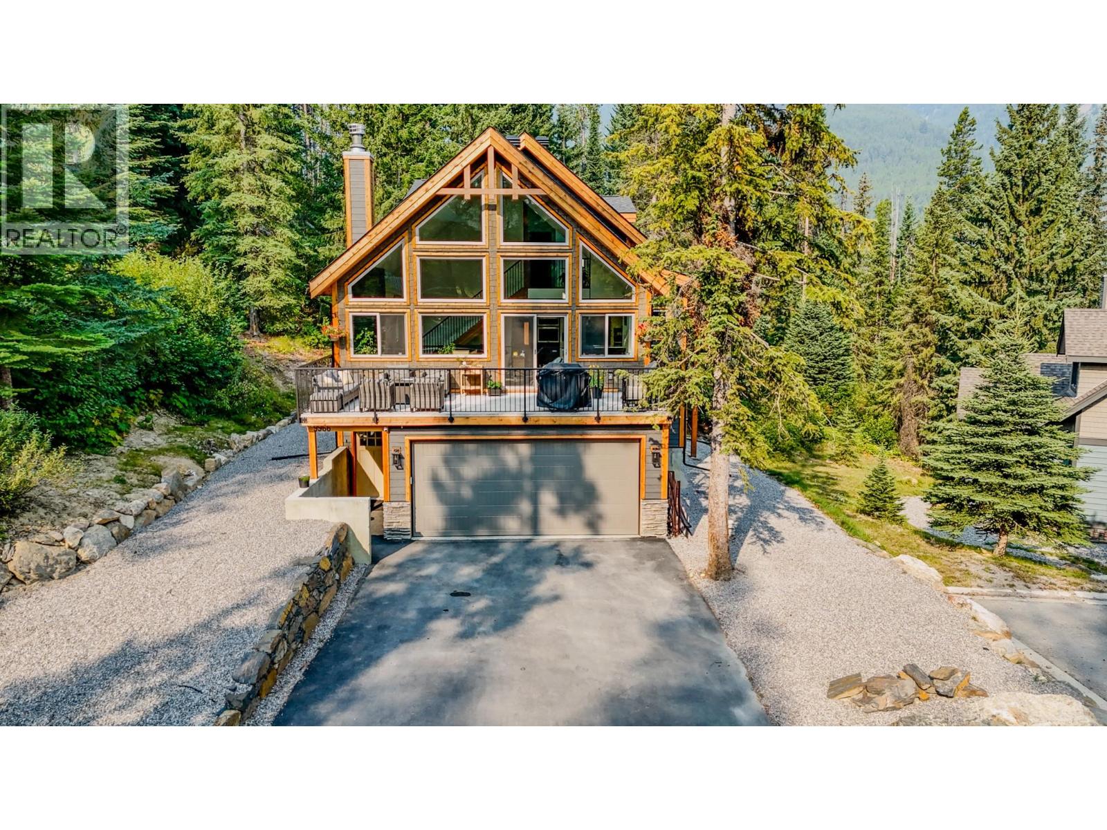 9966 Wildwood Lane, Panorama Mountain, British Columbia  V0A 1T0 - Photo 52 - 10398521