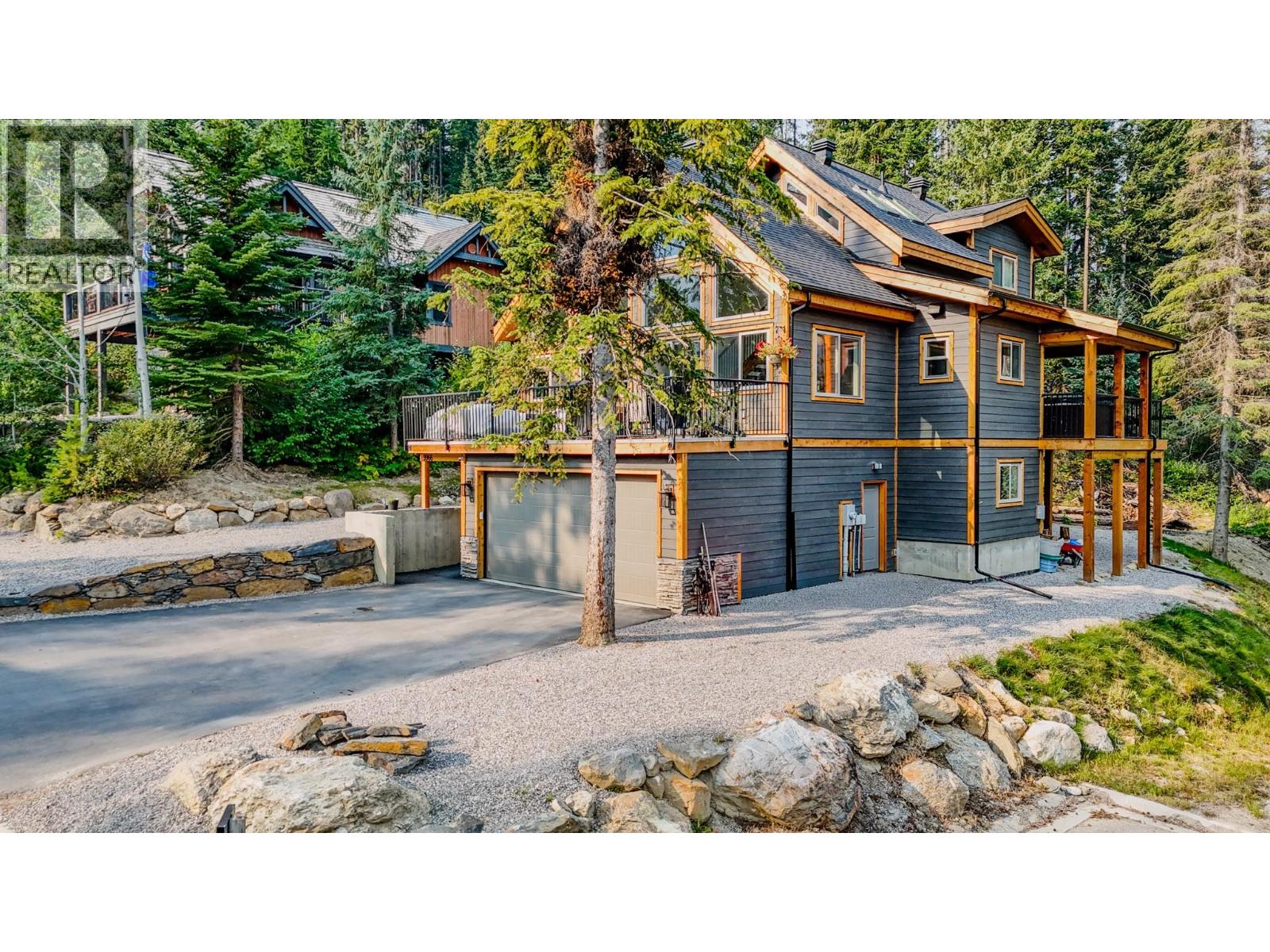 9966 Wildwood Lane, Panorama Mountain, British Columbia  V0A 1T0 - Photo 53 - 10398521