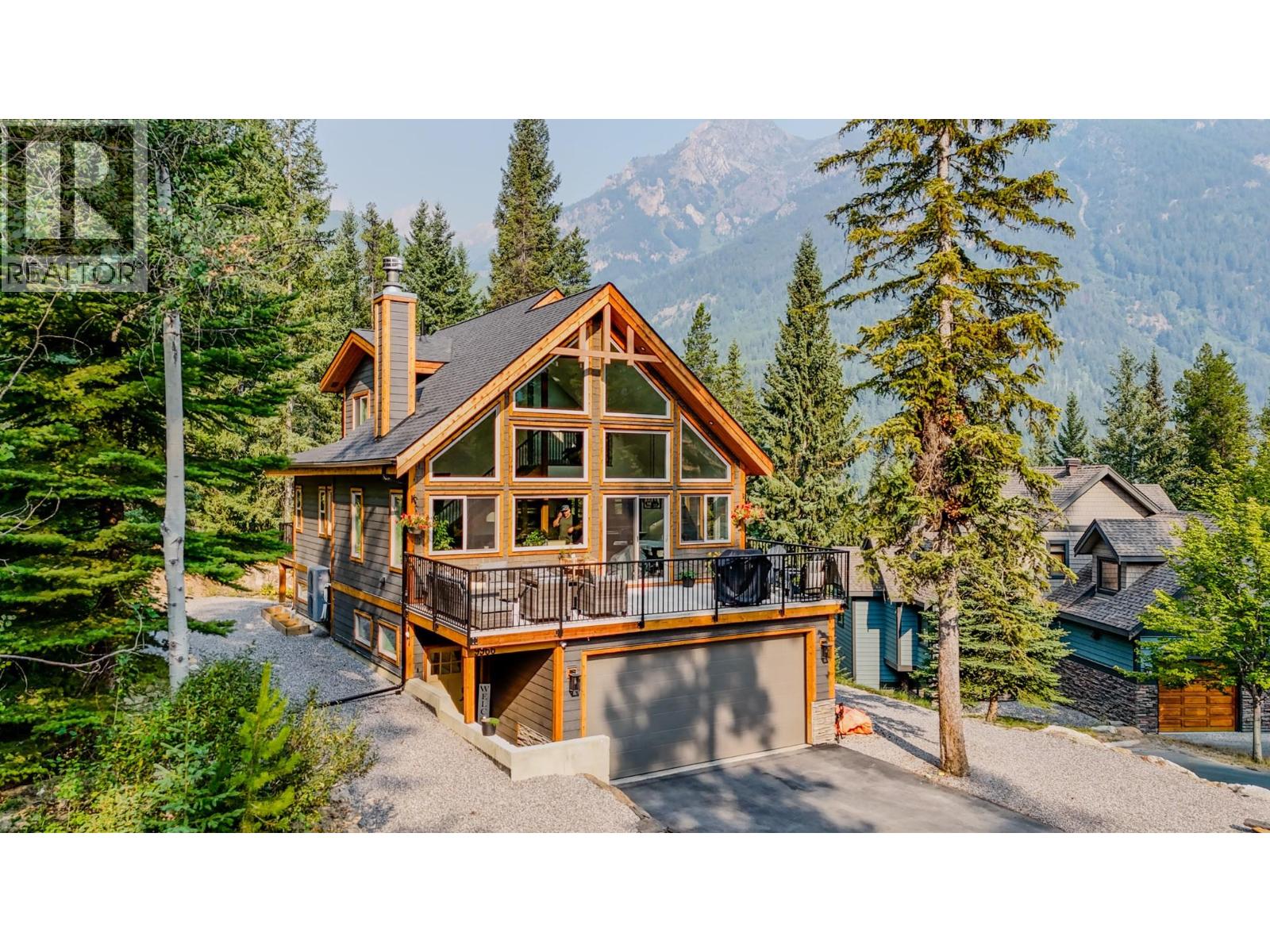 9966 Wildwood Lane, Panorama Mountain, British Columbia  V0A 1T0 - Photo 54 - 10398521