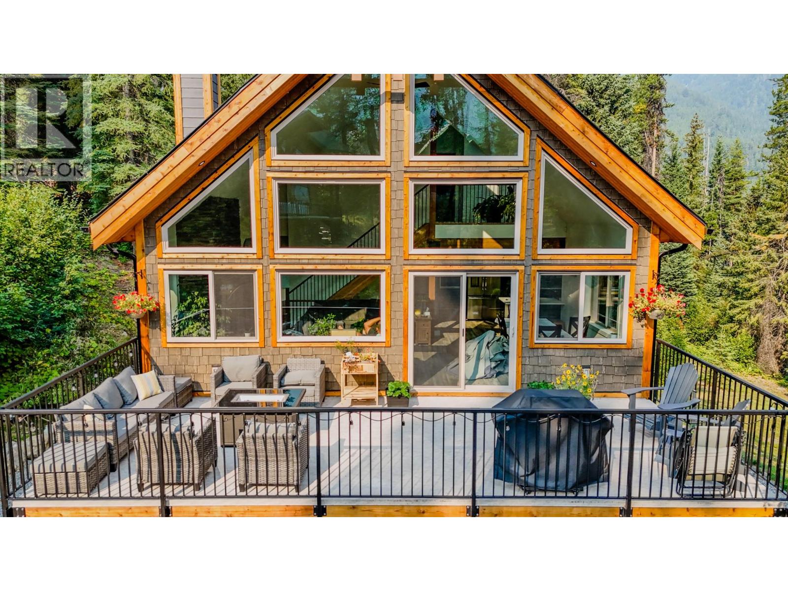 9966 Wildwood Lane, Panorama Mountain, British Columbia  V0A 1T0 - Photo 55 - 10398521