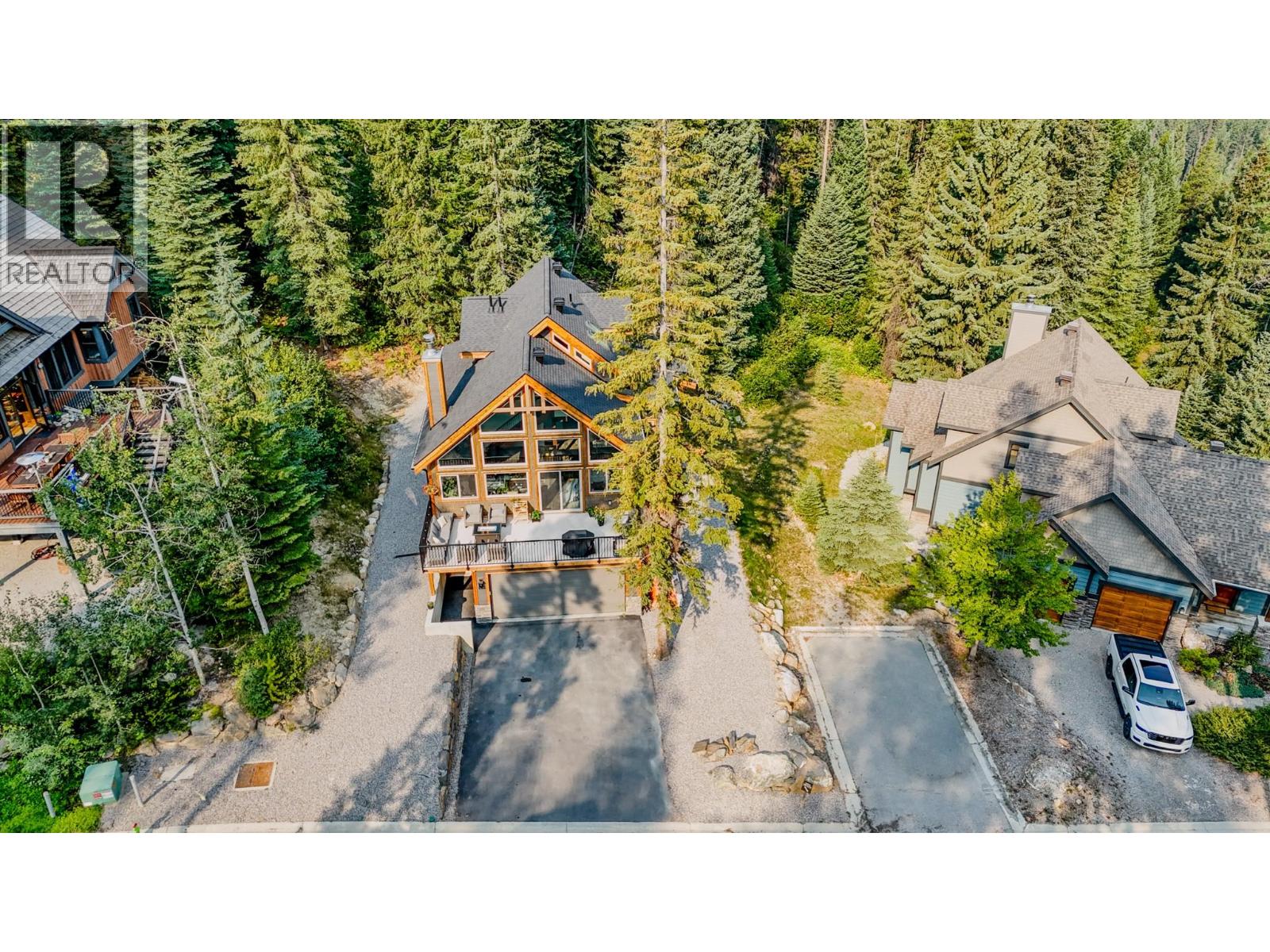 9966 Wildwood Lane, Panorama Mountain, British Columbia  V0A 1T0 - Photo 59 - 10398521