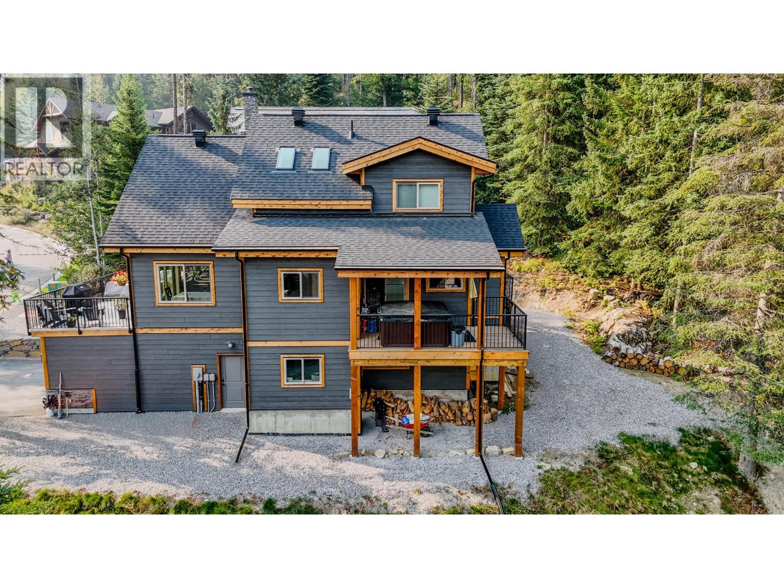 9966 Wildwood Lane, Panorama Mountain, British Columbia  V0A 1T0 - Photo 63 - 10398521