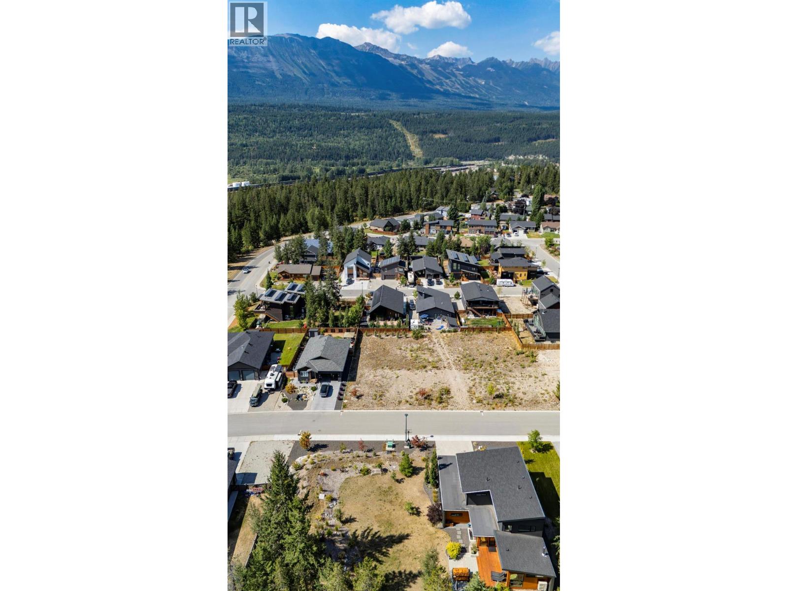 1616 Cedar Street, Golden, British Columbia  V0A 1H6 - Photo 19 - 10398716