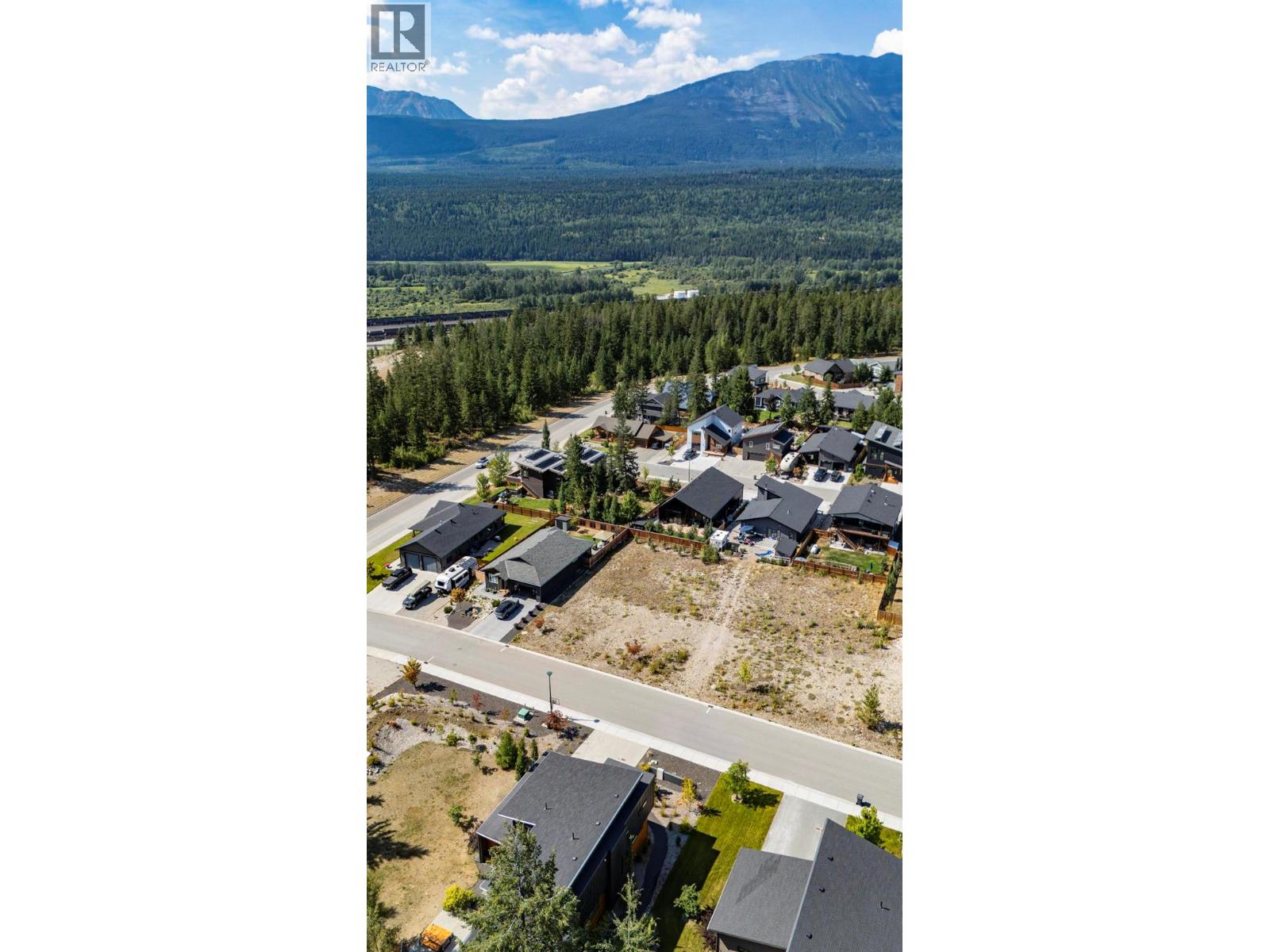 1616 Cedar Street, Golden, British Columbia  V0A 1H6 - Photo 20 - 10398716