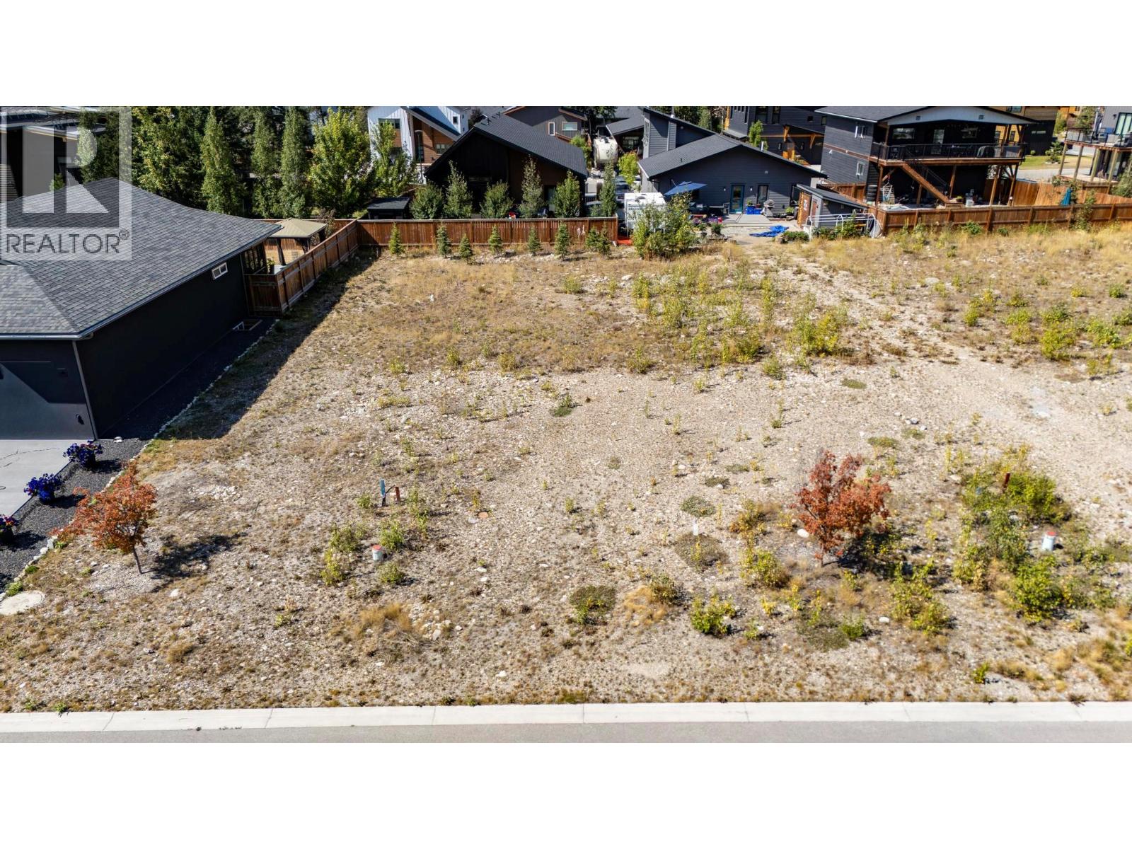 1616 Cedar Street, Golden, British Columbia  V0A 1H6 - Photo 7 - 10398716