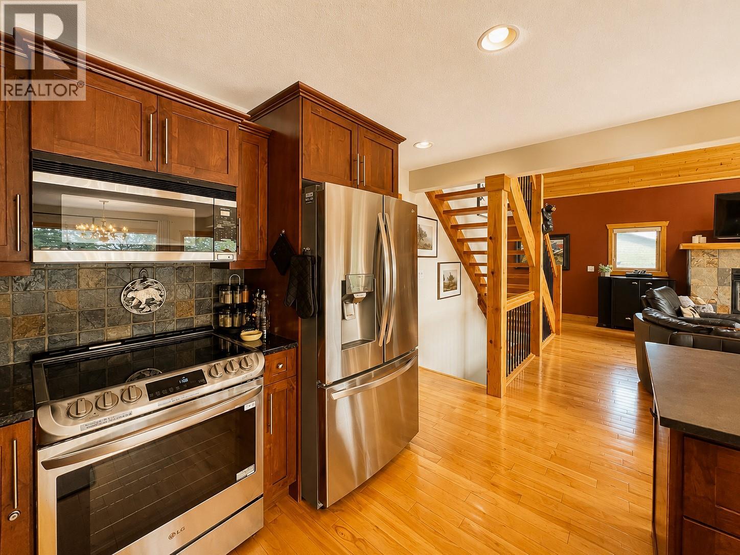 1741 8th Avenue, Invermere, British Columbia  V0A 1K4 - Photo 31 - 10398649